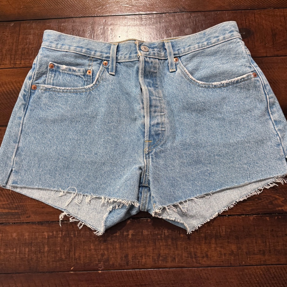 Levi’s 501’s Original Fit Women’s Shorts - Size W31